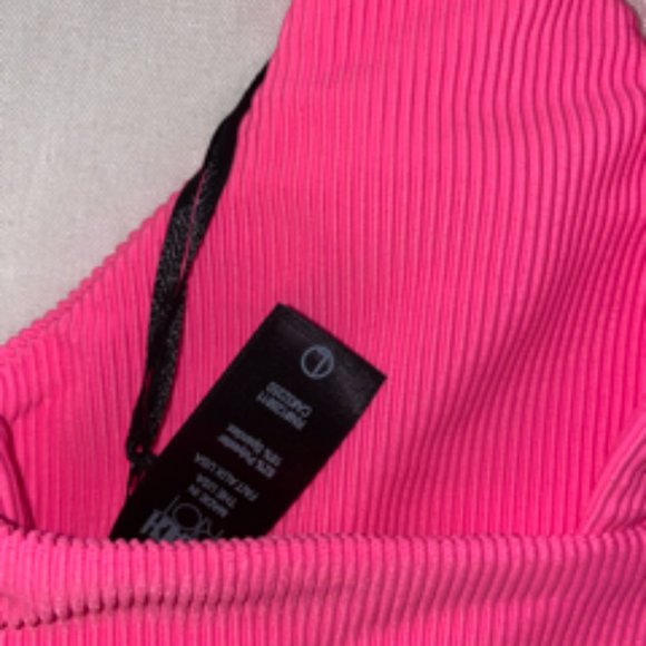 NWT Beach Riot Leah Sports Bra - Picture 5 of 6